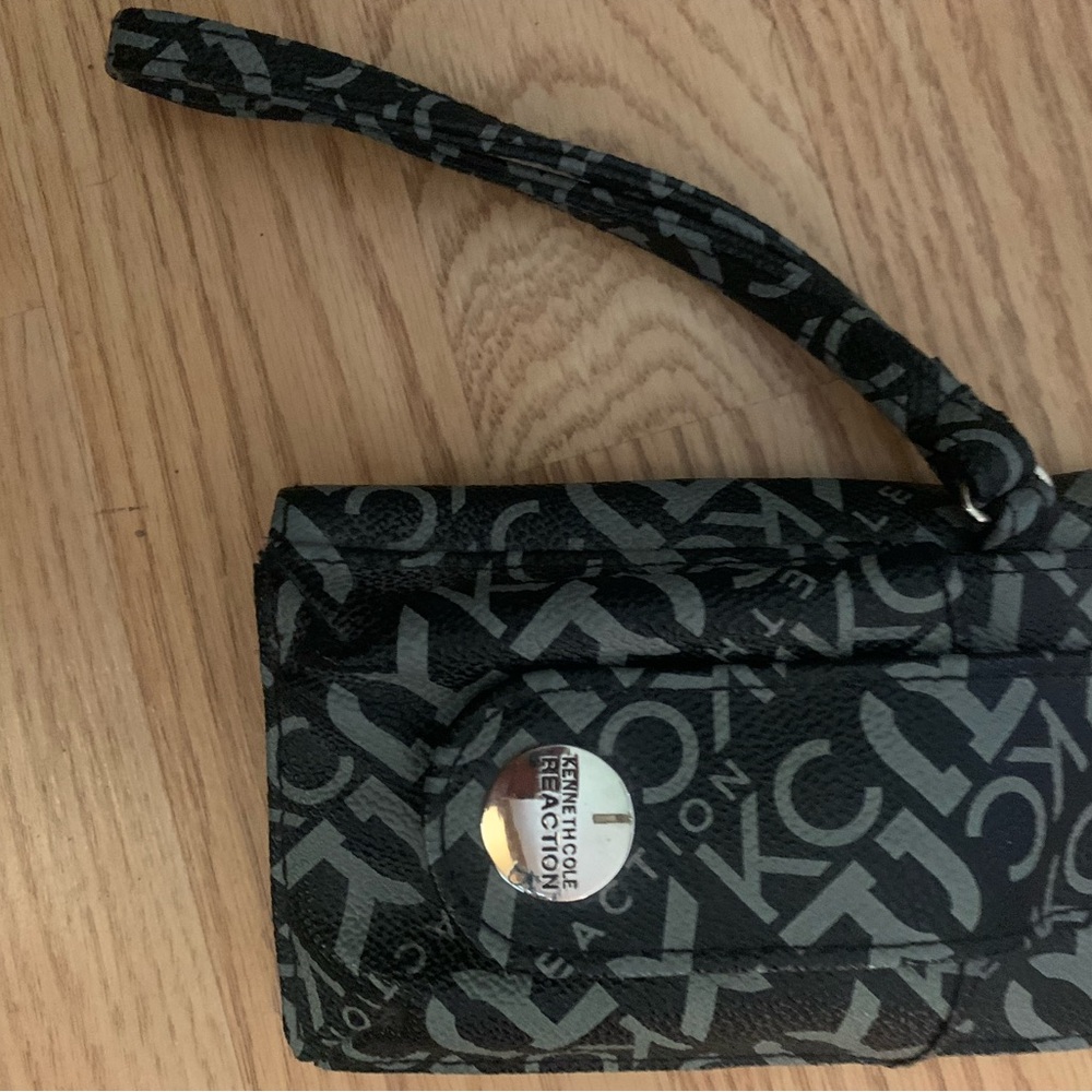Kenneth Cole Reaction Black and Gray Wallet